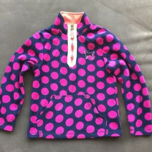 The Black Dog Fleece Pullover